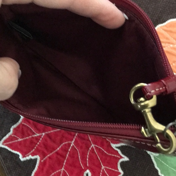 VINTAGE COACH RED LEATHER CHARLIE POUCH - Picture 3 of 3